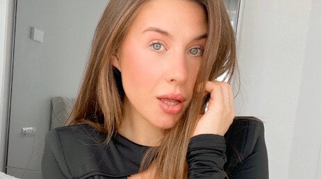 DeLuXeGirL