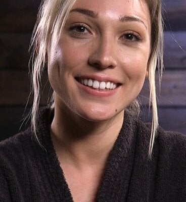 Lily Labeau