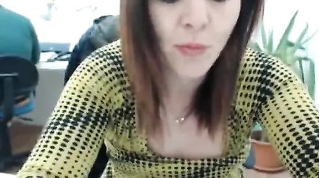 Mature secretary masturbates on webcam next to her boss