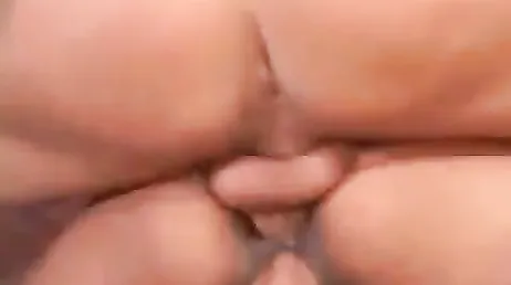 O avô e o filho que foderam a esposa gostosa juntos