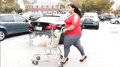 A good fuck for this poor fat girl who hasn't fucked for a long time