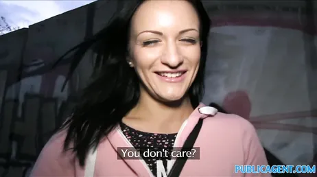 Fucking in the dark with a prostitute in the middle of an alley