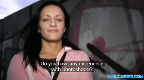 Fucking in the dark with a prostitute in the middle of an alley