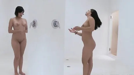 Fodendo minha esposa e sua irmã safada na minha casa