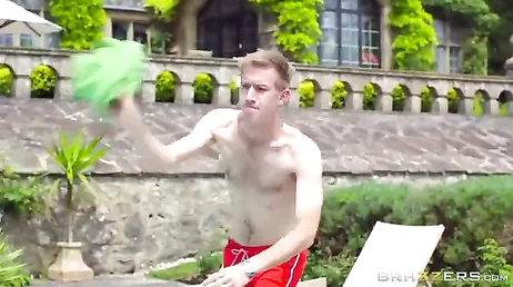 Si je rencontre mon voisin à la piscine, on finit toujours par baiser