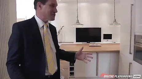 Slampan slutade inte förrän jag knullade henne hårt, vilket jävla!