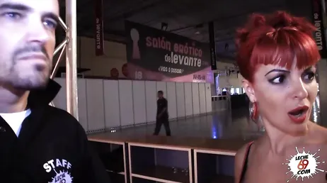Noemilk fucking hard in a show at the Levante Erotic Salon