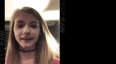 Ela passa a noite curtindo o pau de seu amante negro