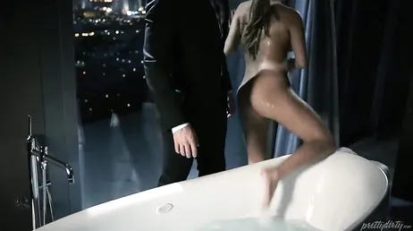 Esta chica es de las que follan siempre en la primera cita