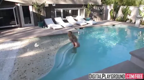De blonde Lucy Tyler wilde graag lekker neuken