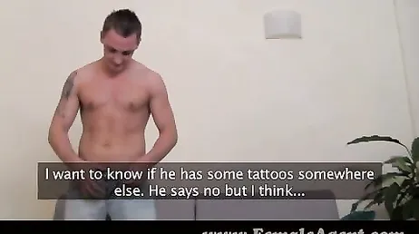 Jävla med den unge mannen som ska göra intervjun
