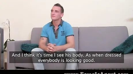 Jävla med den unge mannen som ska göra intervjun