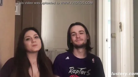 Casal amador transando pela primeira vez na frente de uma câmera de vídeo