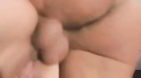 La modella smette di scattare foto, vuole scopare davvero forte