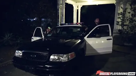 The policeman makes his authority felt with the brunette Chloe Amour