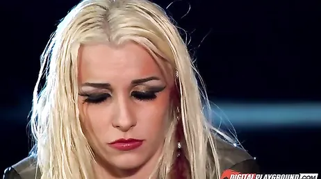 Stevie Shae en Veronica Rodriguez eten elkaars poesje, wat een genot is..