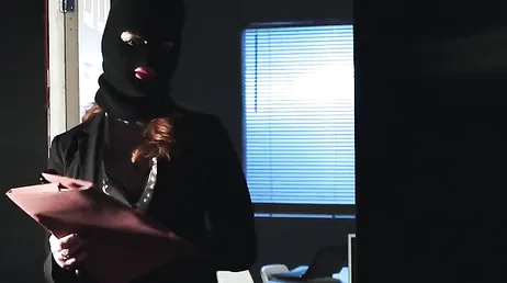 The thief gets confused, and ends up giving a good blowjob