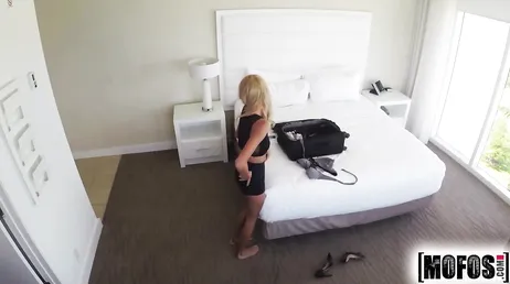 J-Mac gives blonde Janice Griffith a very hard fuck