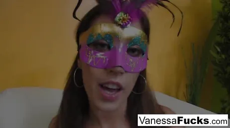 Vanessa Cage e Capri Cavalli comem aquelas bucetas o quanto quiserem.