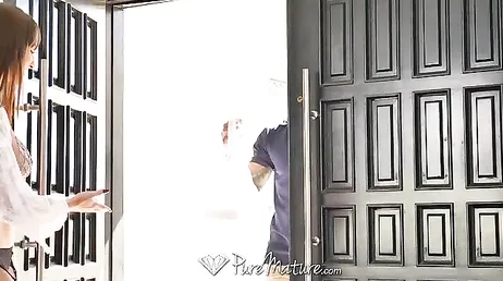 Lexi Luna is waiting for her brother-in-law so horny, what a fucking slut.