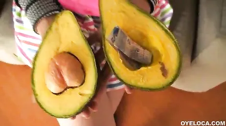 Sexig brunett latina blir knullad för några räkningar...