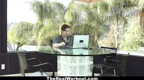 He puts his hands on the ass of the gym trainer.