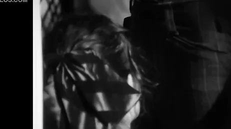 Enorm deep throat i en retro XXX porrfilm