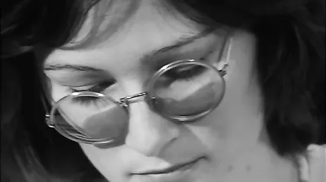 Enorm deep throat i en retro XXX porrfilm