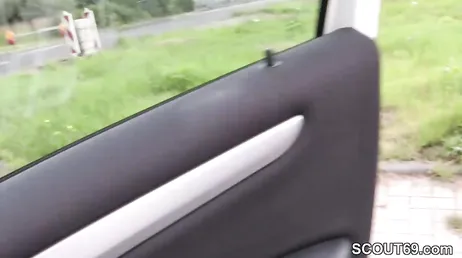 Hooker-trucker hangt rond voordat hij verdergaat met de route...