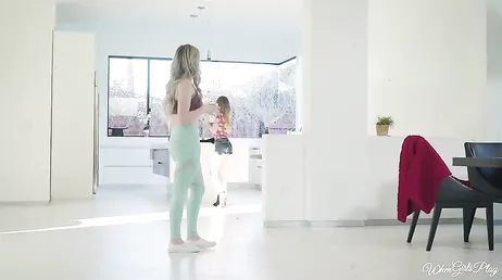 Es verursacht bei ihm ein Zittern in den Beinen, wenn sie ihn fressen ... uff!
