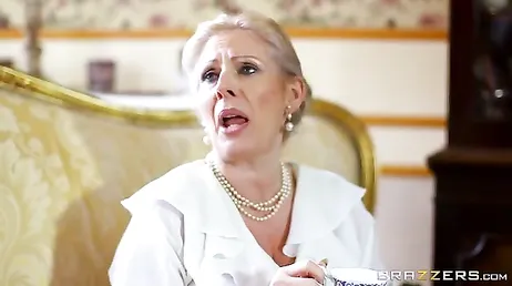 Fick die Dame, die das Haus putzt, Erica Fontes