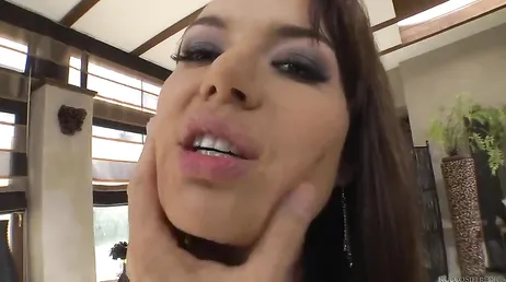 Franceska Jaimes hamnar med rumpan borrad tack vare Rocco Siffredi