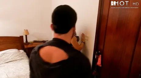 Mia moglie mi aspetta con il culo aperto per poterglielo infilare dentro