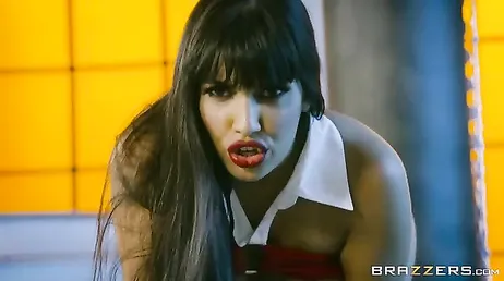 Tremendous sex with vampire Mercedes Carrera