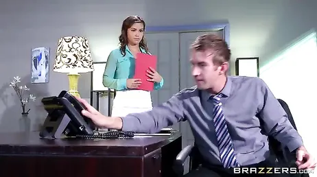 Young secretary Karter Foxx freaks out over her boss's cock