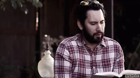 India Summers laat deze jongen droog met die pijpbeurten