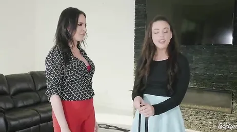 After the shower the friends go to bed to fuck