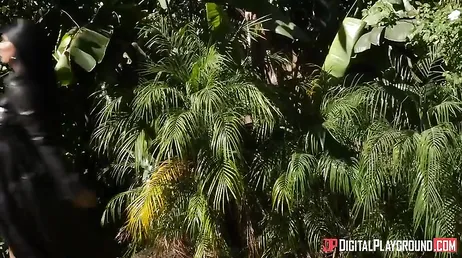 Romi Rain é fodida forte pelo policial Keiran Lee