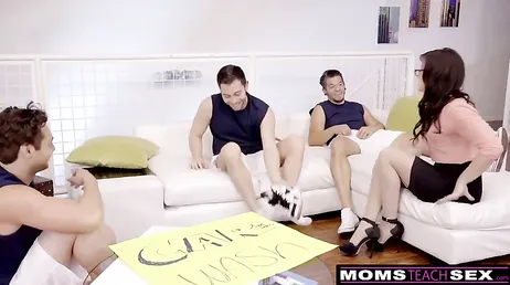 Jennifer White fucked by three students, what a gangbang!