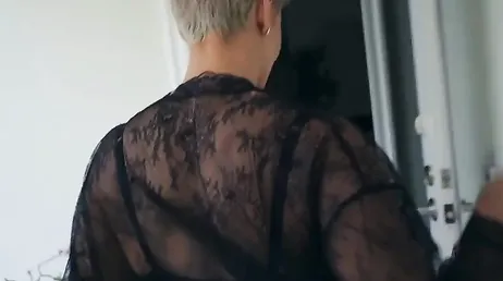 POV foda com a milf Ryan Keely, como ela está gostando, uuuf!