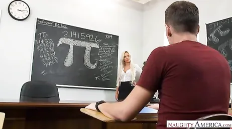 La prof baise son élève, elle finit par le baiser...