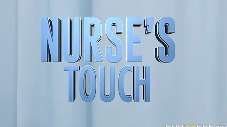 Es ist normal, dass er hart auf die Titten der Krankenschwester kommt...