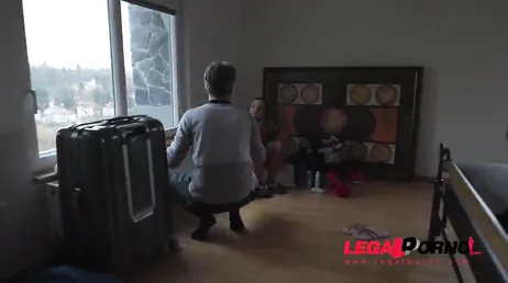 Os ajudantes mais cruéis do Papai Noel desejam um Feliz Natal