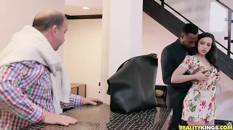 Foder outro cara na cara do marido chato