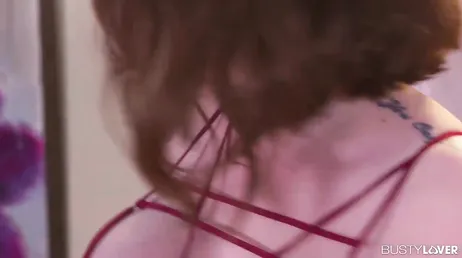Wat een grote natuurlijke tieten hebben LiLy Madison en Harmony Reigns