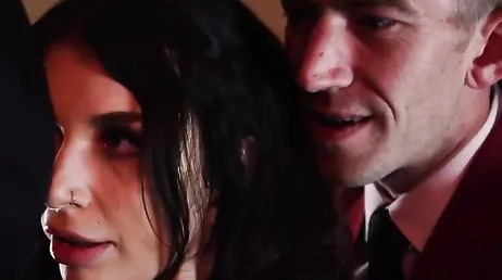 Mai nella stessa scena terrore e sesso si erano combinati così bene