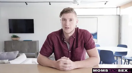 He is obsessed with fucking his stepmother one day