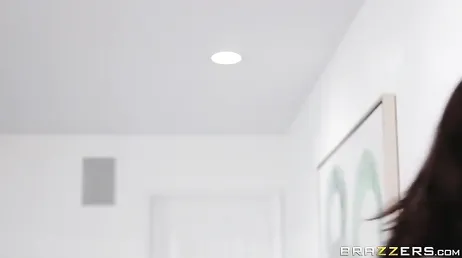 O que ia ser uma massagem acaba sendo uma ótima foda XXX