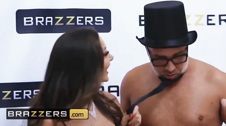 Ava Addams e Gulf di Keiran Lee si incontrano al photocall di Brazzers