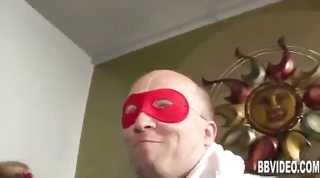En enorm hemgjord porrorgie av en mycket ond tysk familj